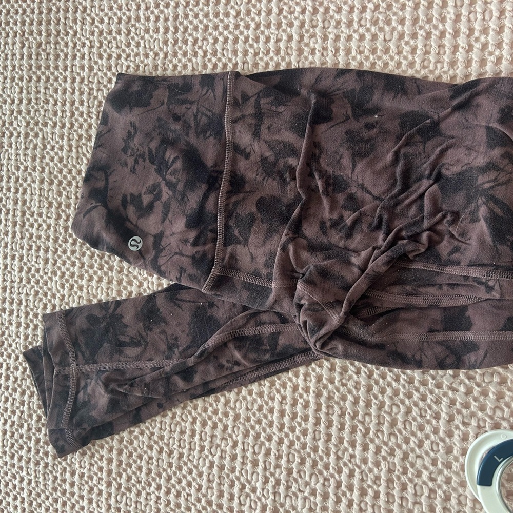 Lululemon Black and purple Patterned Leggings